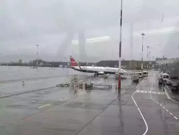 Пострадавшую при атаке БПЛА жительницу Таганрога доставят санавиацией в Ростов