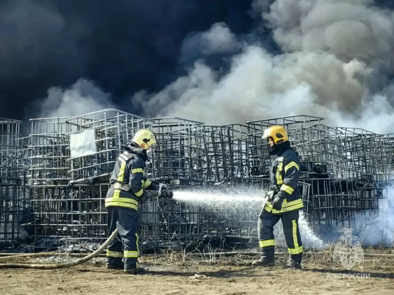 В Ростовской области потушили 13 пожаров за сутки 24 марта