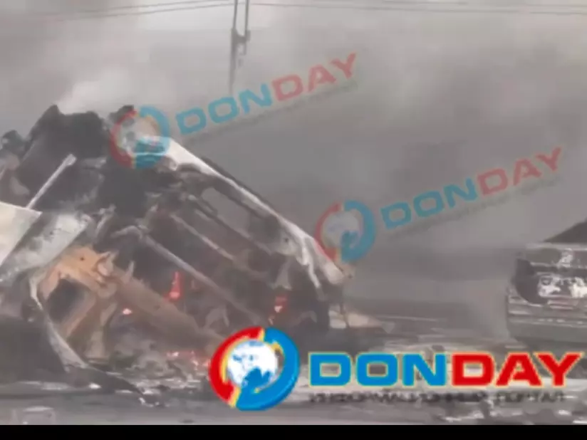 Жуткие кадры жесткой автокатастрофы с бензовозом на трассе Ростов-Таганрог