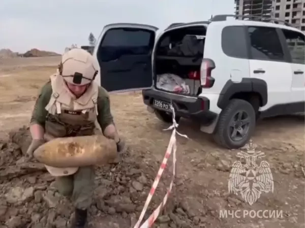 Фото к материалу: В Ростове пиротехники обезвредили немецкую авиабомбу времен ВОВ