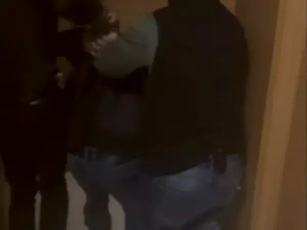 Фото к материалу: В Ростове на улице ограбили школьницу