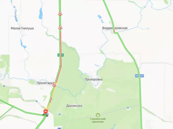 Фото к материалу: Громадная пробка сковала движение на М-4 «Дон» в Ростовской области