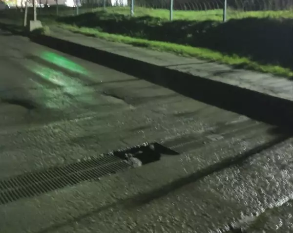 Фото к материалу: Жители Ростова просят восстановить разрушенные ливневки в городе