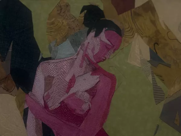 Фото к материалу: Без холста и красок: ростовская художница создала картины из рыбьей кожи