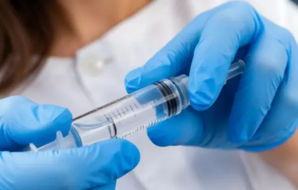 Фото к материалу: Ростовская область закупит шесть тысяч доз вакцин против менингококка за 18,5 миллионов рублей