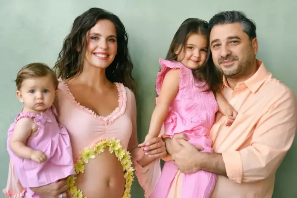 Фото к материалу: Актриса Лиза Моряк и режиссер Сарик Андреасян ждут третьего ребенка