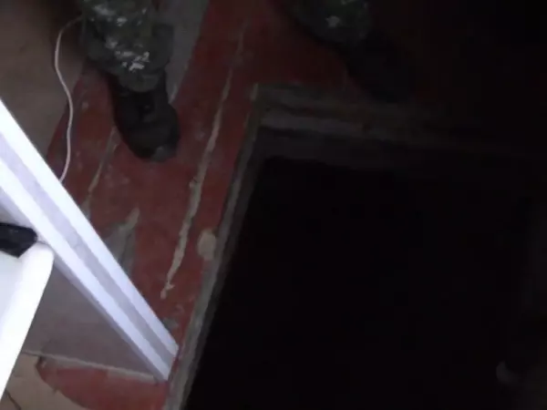 Фото к материалу: Убил и забетонировал в подвале: в Гуково мужчине грозит до 15 лет лишения свободы за убийство знакомой