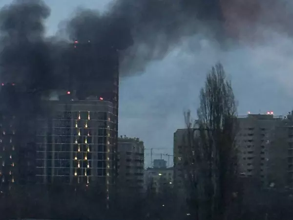 Фото к материалу: Очевидцы сообщают о крупном пожаре на Западном в Ростове