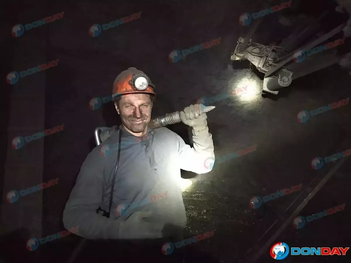 Близкие простились с погибшим шахтером в Ростовской области 