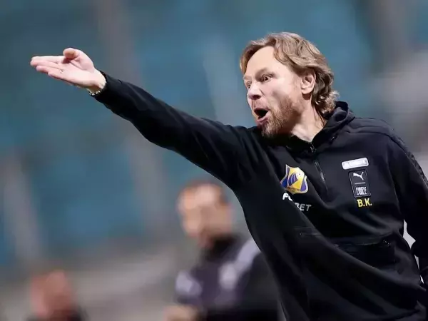 Валерия Карпина с супругой заметили на матче «Ростова» со  «Спартаком»