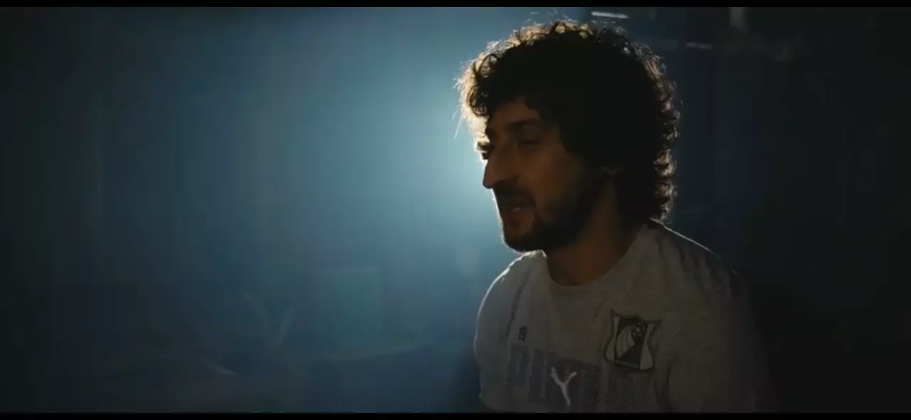 Без долгов и с полными трибунами: ФК „Ростов“ обыграл трудности команды в шуточном ролике