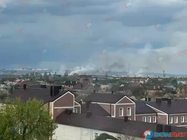 Сотрудники МЧС потушили пожар между Ростовом и Батайском