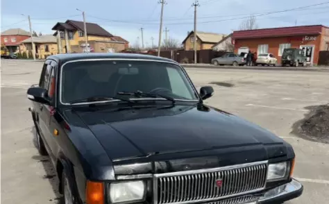 Почти 20 лет стояли в гараже: на Дону продают две «Волги» с минимальным пробегом