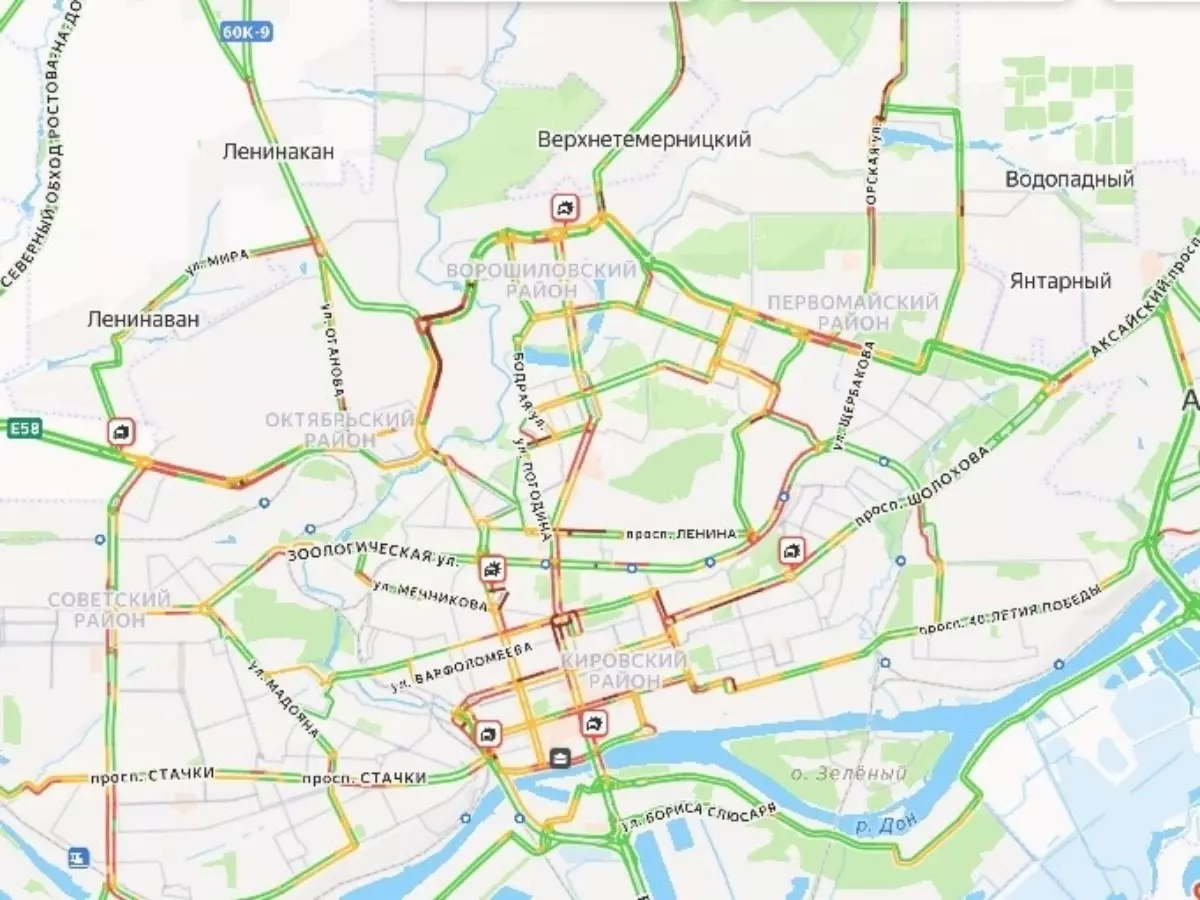 Вечерний Ростов сковали восьмибалльные пробки 10 апреля