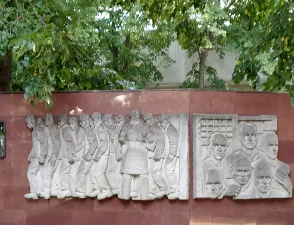 Фото к материалу: В Ростове сквер Строителей благоустроят за 72 миллиона рублей