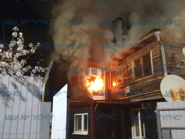 Фото к материалу: В Ростовской области при пожаре сгорел частный дом