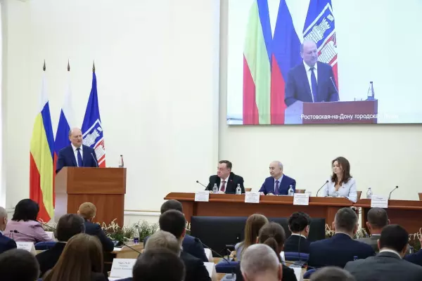 Фото к материалу: Транспорт и благоустройство: глава Ростова отчитался о проделанной работе за 2025 год