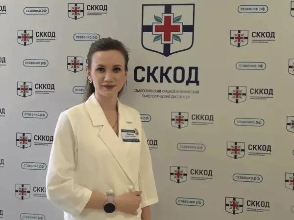 Фото к материалу: Врач из Ставрополя помогла задыхавшемуся пассажиру самолета