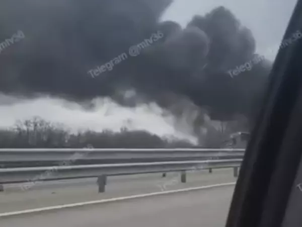 Фото к материалу: Появились кадры жесткого ДТП с фурой на границе Ростовской и Воронежской областей