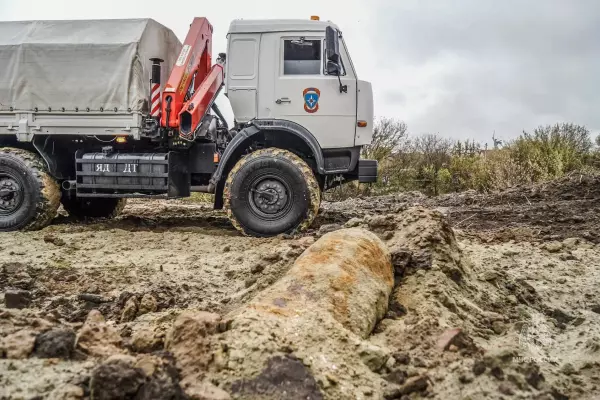Фото к материалу: Донские саперы уничтожили две авиабомбы в Волгоградской области