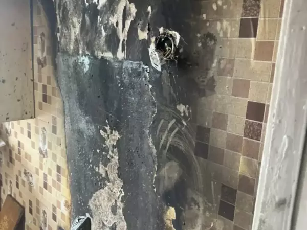 Фото к материалу: В Ростовской области из-за неисправного холодильника едва не сгорела квартира