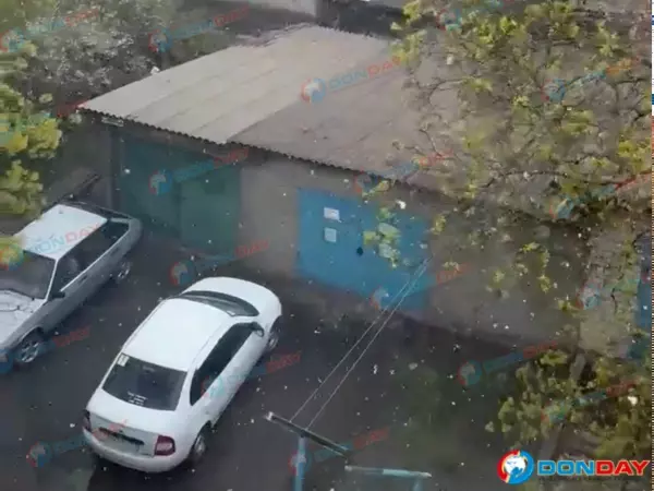 Фото к материалу: В Гуково Ростовской области в конце апреля выпал снег