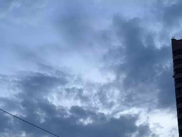 Фото к материалу: Три человека обратились за медпомощью после ночной атаки на Таганрог