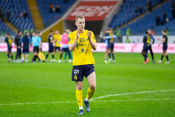 Фото к материалу: Игроком «Ростова» Виктором Мелехиным интересуются «Динамо» и «Локомотив»