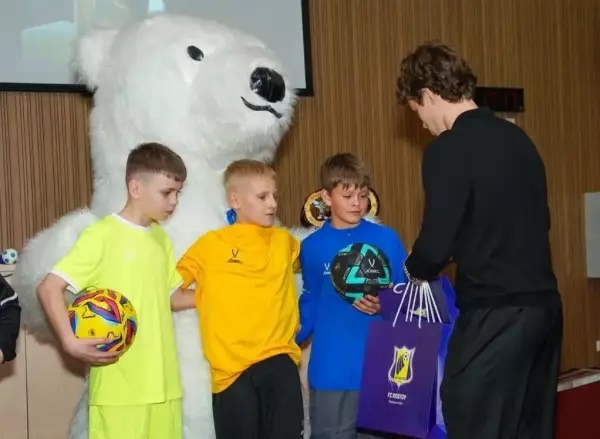 Фото к материалу: На Дону при поддержке «Единой России» прошел детско-юношеский фестиваль по футболу и регби