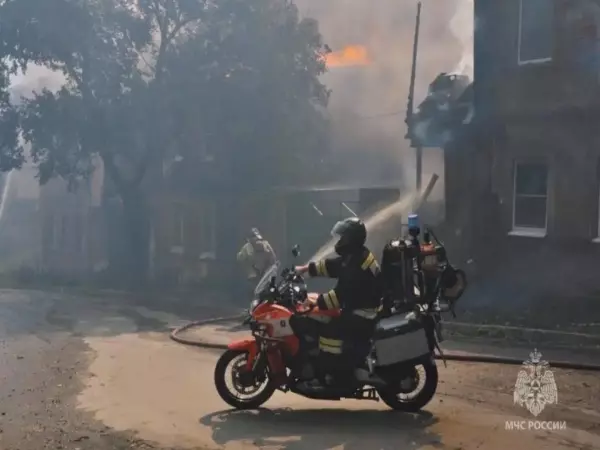 Фото к материалу: В Ростовской области за сутки 25 апреля потушили девять техногенных пожаров