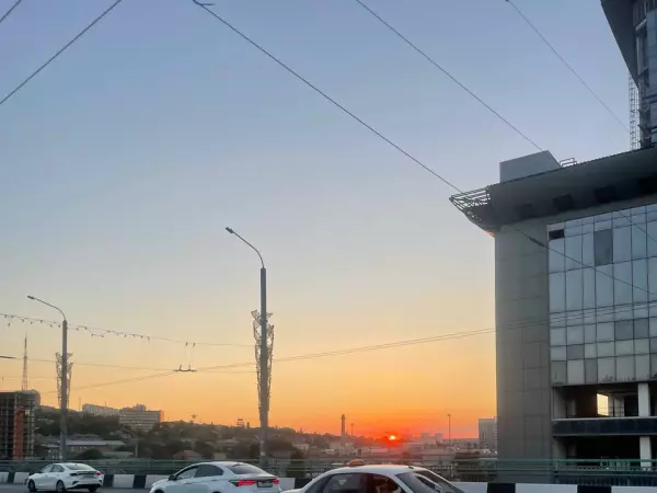 Фото к материалу: Продажу недостроенного ростовского отеля Sheraton вновь пытаются обжаловать в суде