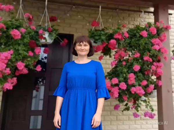 Фото к материалу: Дачница из Ростовской области рассказала, чем заменить кашпо с петунией