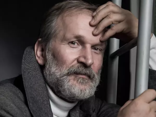 Фото к материалу: Звезда сериала «Сваты» Федор Добронравов пожаловался, что ему редко дают играть серьезные роли