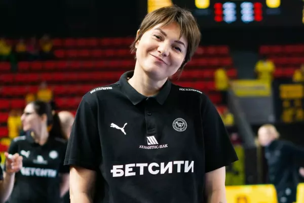 Фото к материалу: Главный тренер «Ростов-Дона» Ирина Дибирова прокомментировала победу над «Астраханочкой»