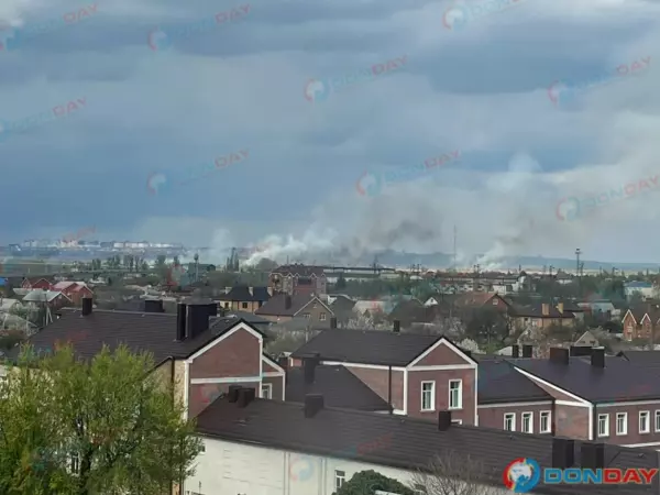 Фото к материалу: Очевидцы сообщают о ландшафтном пожаре между Ростовом и Батайском