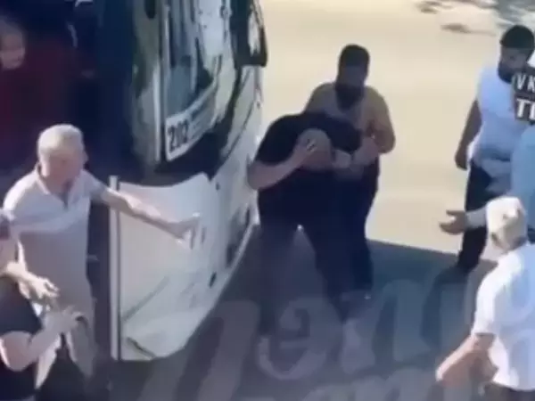 В Ростове задержали двух мужчин, напавших на водителя автобуса