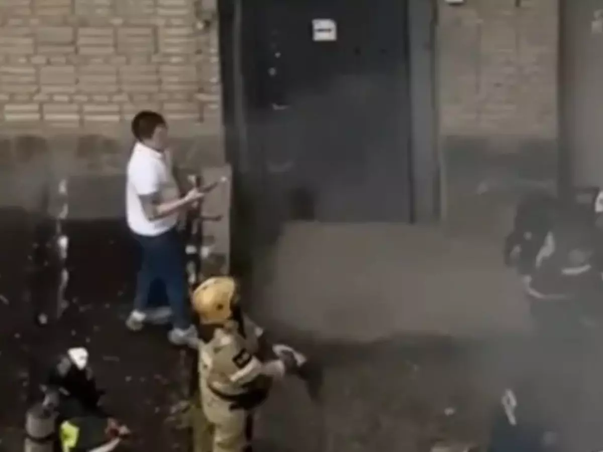 В Ростове при пожаре в многоэтажке на Стачки нашли труп