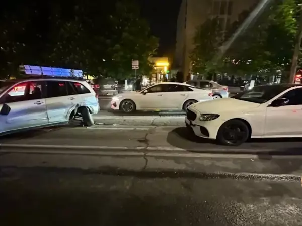 Фото к материалу: В центре Ростова произошло массовое ДТП, где пострадал 21-летний парень
