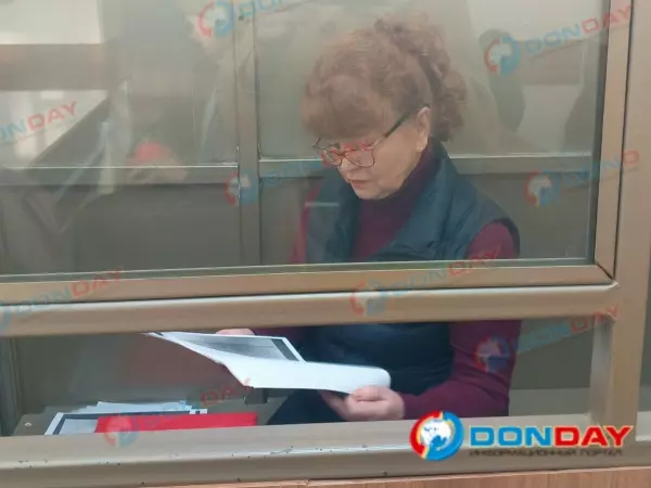 Фото к материалу: Автозак с бывшим министром финансов Ростовской области попал в ДТП