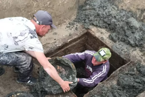 Фото к материалу: Под Ростовом археологи обнаружили уникальный клад столетней давности
