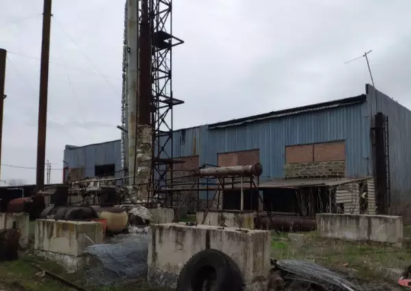 Фото к материалу: В Ростовской области на продажу за 15 миллионов рублей выставили бывшую нефтебазу